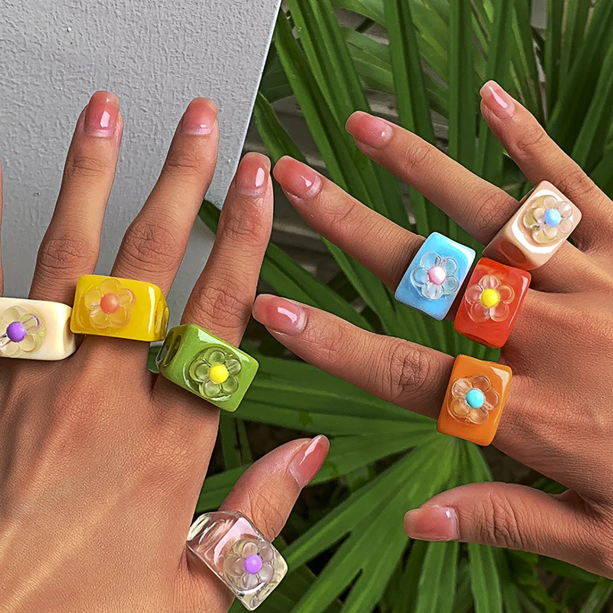 

New designer colorful resin acrylic flowers rings jewelry women 2021, Gold