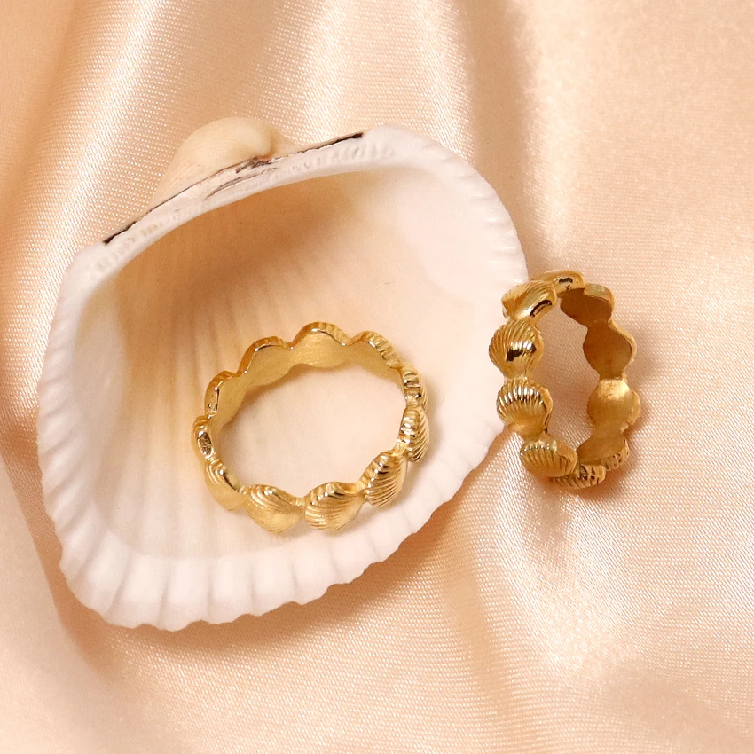 

New Design Gold Shell Band Ring Couple Jewelry Stainless Steel 18K Gold Plated Waterproof Shell Sign Stacking Ring for Gift