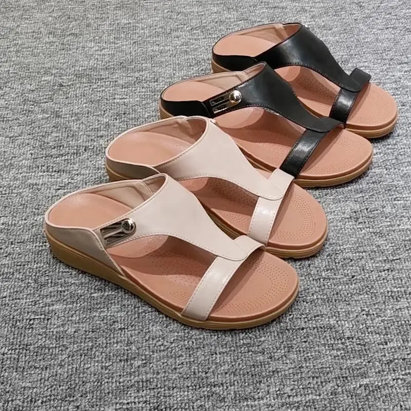

S451F New 2021 vacation beach seaside slippers female bohemian beaded soft sole platform women's sandals