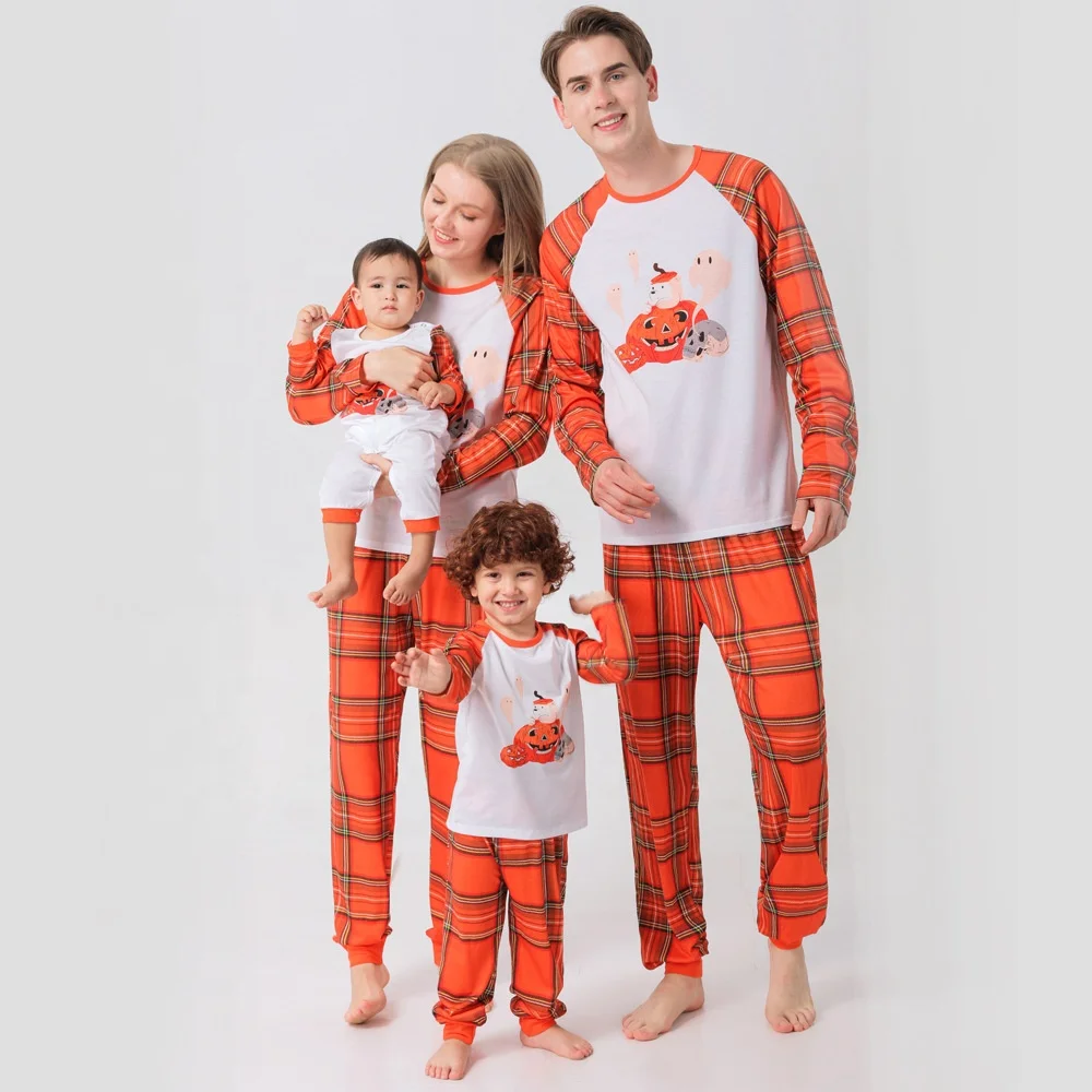 

2021 New Arrival High Quality Mommy Family Pajamas Merry Family Pajama Long Sleeve Women's Christmas Sleepwear Set For Women