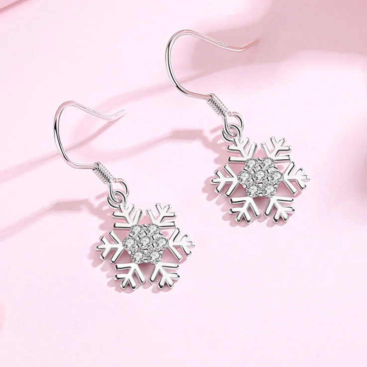 

Christmas Jewelry Gift S925 Sterling Silver Micro Pave Cubic Zirconia Snowflake Drop Earring