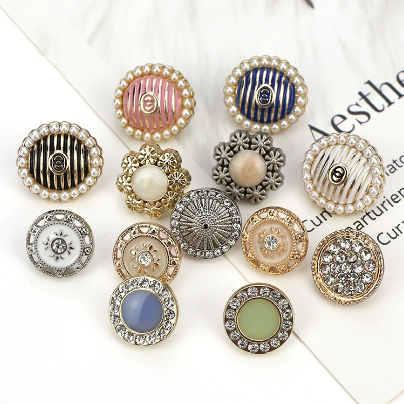 

2021 Newest Spring alloy Combination pearls buttons Clothing Shirt Sweater Headdress component Buttons diy Headwear bag buttons, As picture