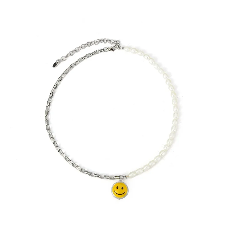 

Smiley Pearl Necklace Female Chain Stitching Design Sense Hip Hop Niche Decoration Cold Wind Love Pendant Clavicle Chain