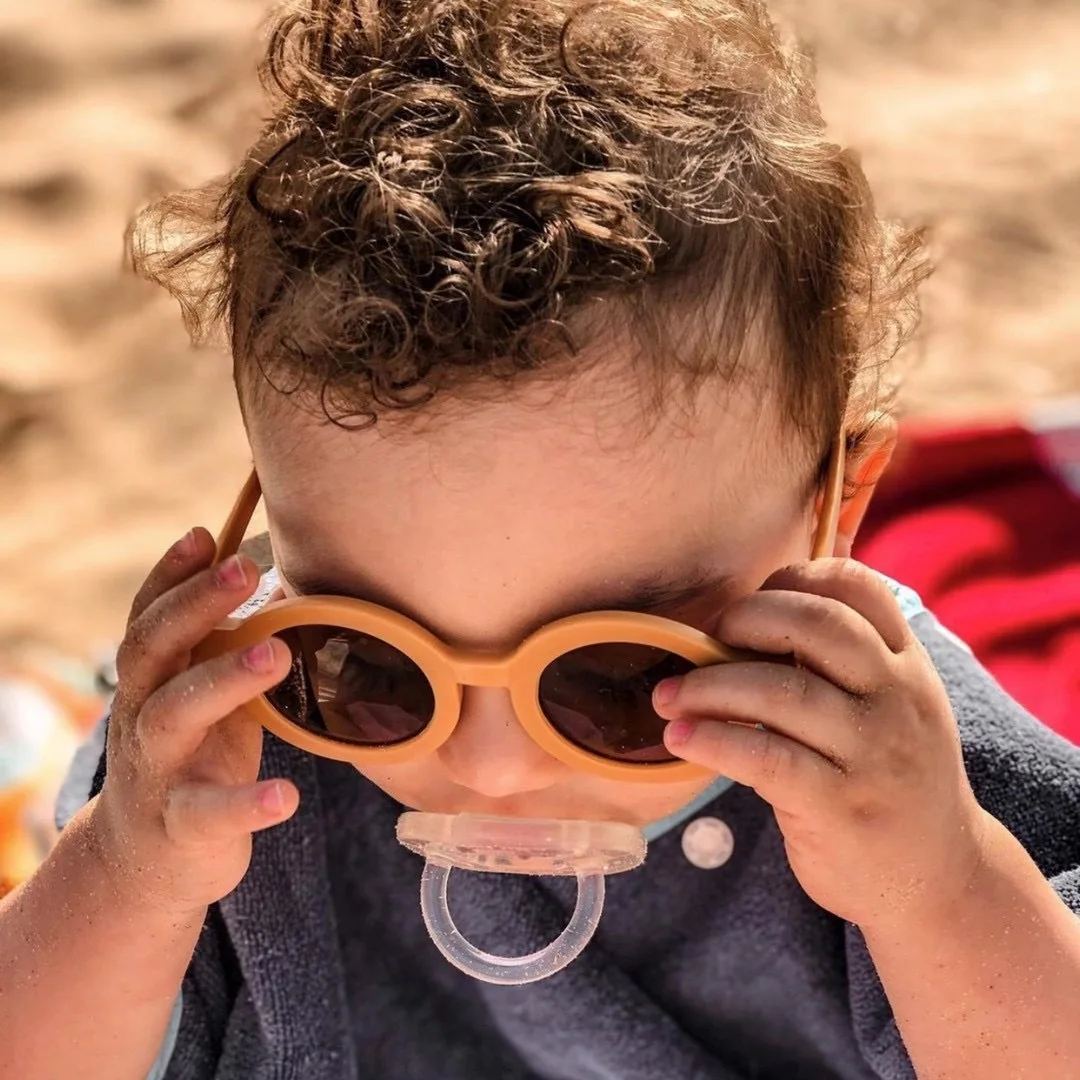 

2021 New Arrival Retro Vintage High Quality Rubber Finished Outdoor UV400 Wholesale Cute Sunglasses for Kids