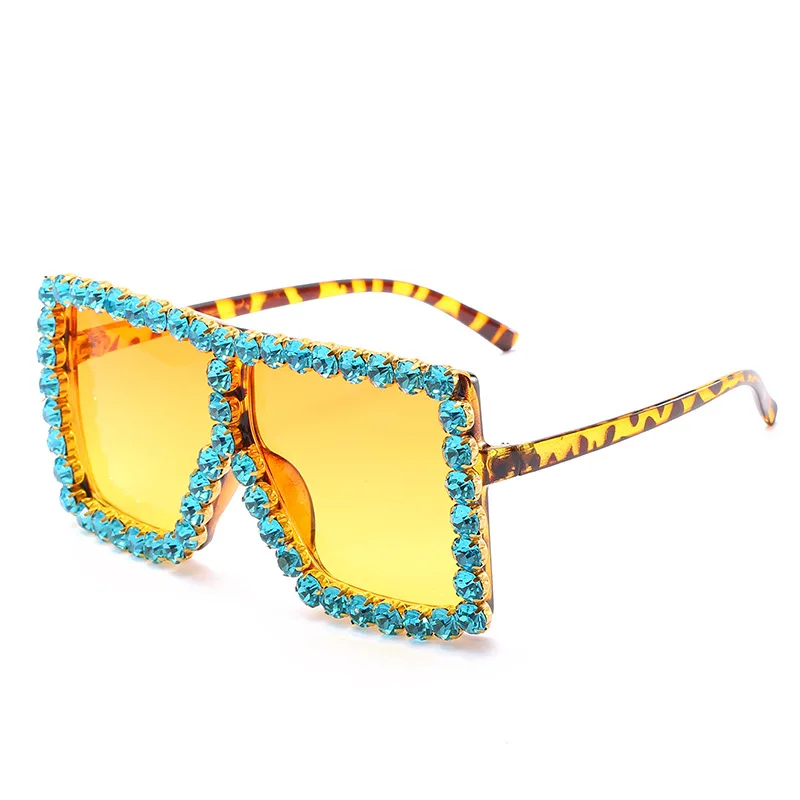 

New Designer Sunglasses Fashion Large Frame Sunglasses With Diamonds Large Oversized Square Frame Women Rhinestone Sunglasses, Custom color