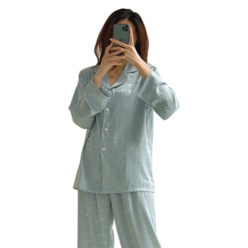

2021 new design Floral pattern satin women's satin pajamas set plus size super soft wholesale women pajamas Family pajamas