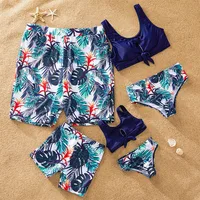 

Family Matching Swimsuit Tropical Leaf Print Bikinis Summer Men Boys Beach Shorts Women Girl Beachwear Mother Daughter Swimwear