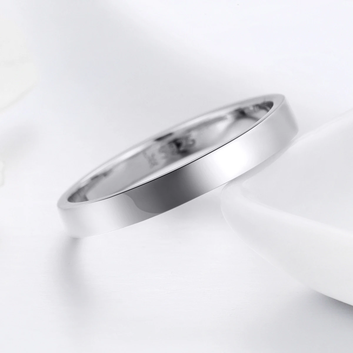 

Hot Sale Classic Round 925 Sterling Silver Rings For Women