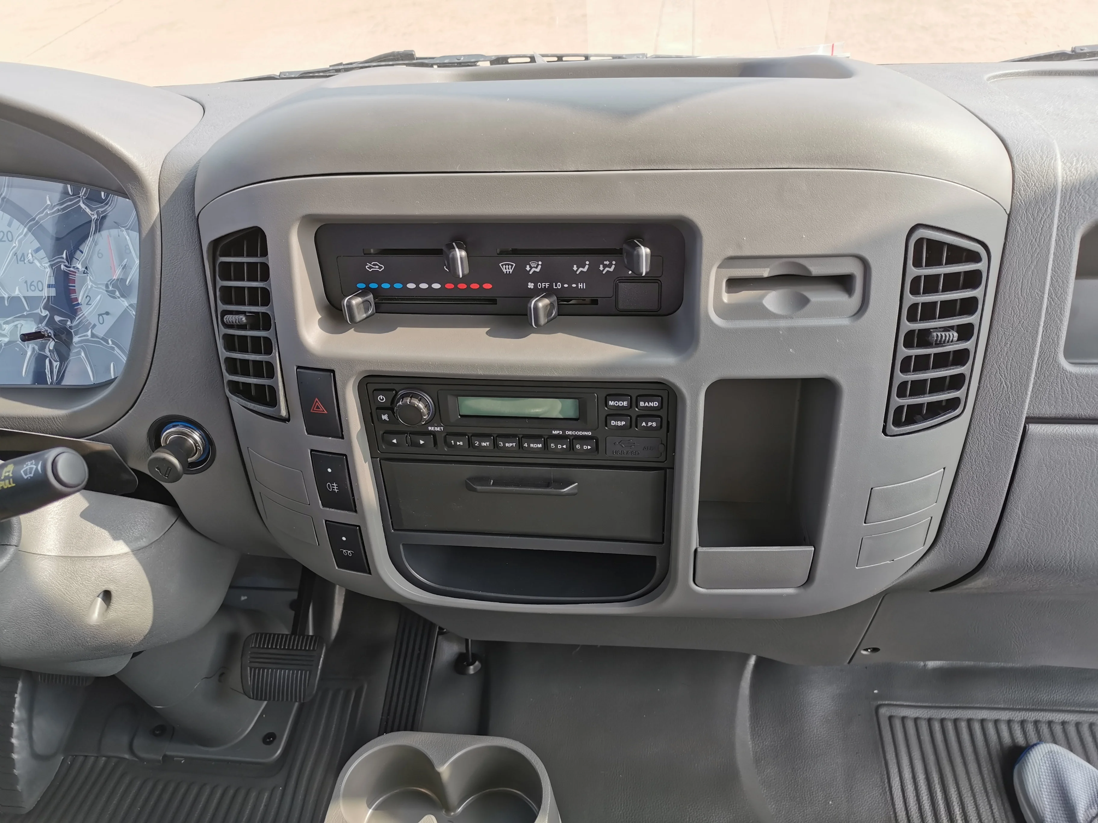 
FORLAND 2-3tons diesel truck with single cabin 