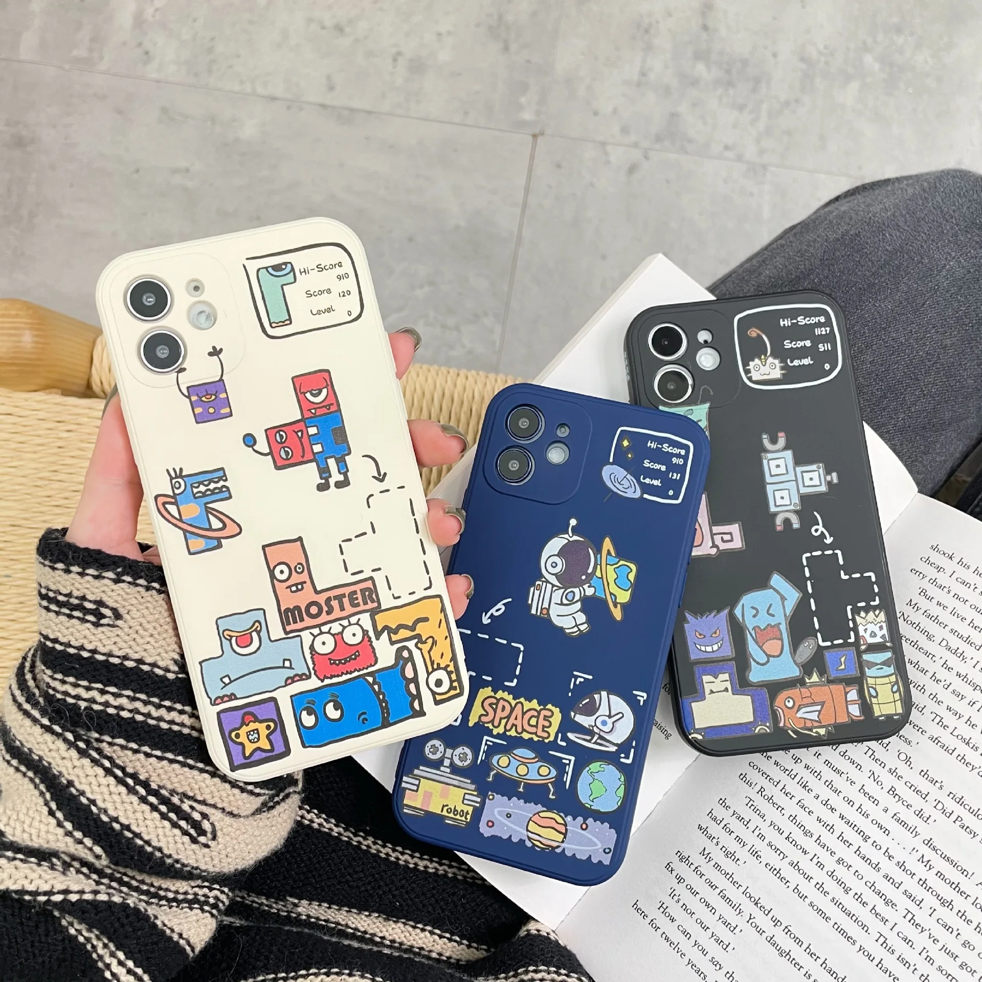 

For iphone12 Pro cartoon silicone phone case For iphone 11Pro side-printed silicone phone case For iPhone12 Min fine hole phone, Black, red, dark green, matcha green, light purple, lavender, yellow