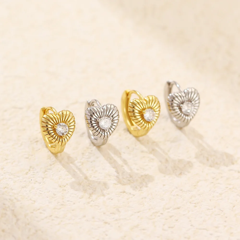 Ins Fashion 925 Silver Vertical Grain Peach Heart Earring Jewelry Heart Diamond Zircon 18k Gold Plated Hoop Earrings for Women