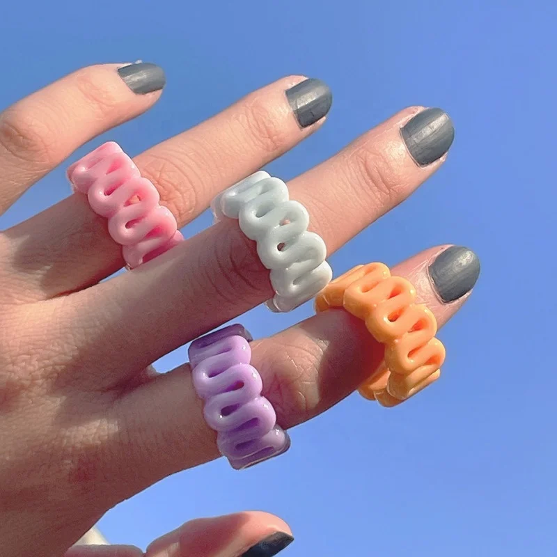 

Sweet Irregular Hollow Acrylic Resin Rings Vintage Candy Color Geometric Finger Rings Summer Fashion Punk Statement Ring Women