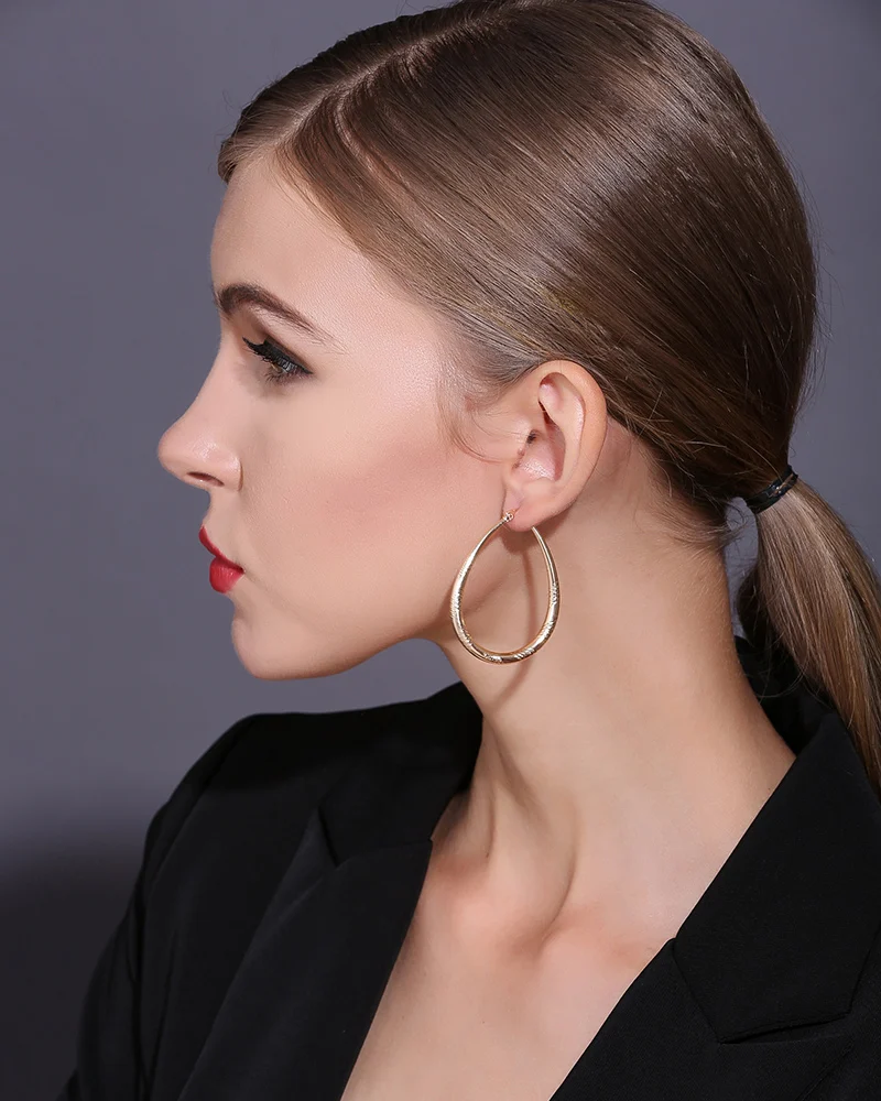 批发时尚优雅的气质 18k 镀金滴形状铜女士耳环