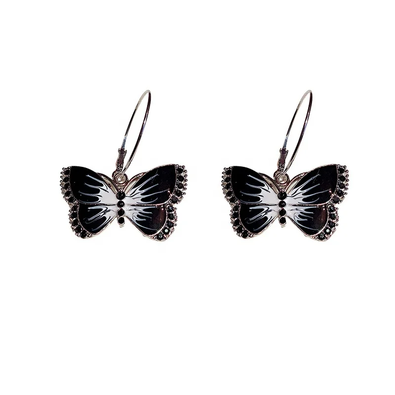 

Elegant Black Enamel Butterfly Earrings for Women Girls Alloy Simulation Wing Hanging Drop Earrings, Picture shows