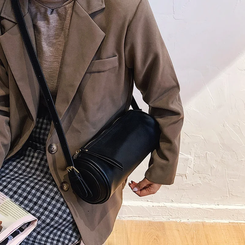 

2021 Round Shoulder Bags Designer Handbags Famous Brands Latest Purse Women