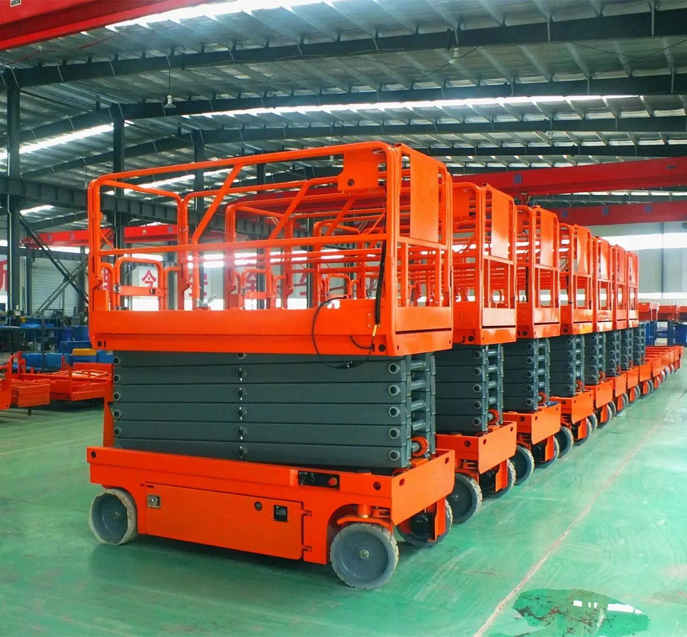 6m 18 米高空作业平台剪叉式液压升降平台表自行式移动电动剪式升降机