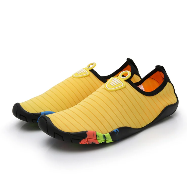 

Hot Sale Low MOQ Outdoor Water Shoes Man Woman Barefoot Quick-dry Aqua Yoga Socks Slip-on Surfing Water Shoes, Customized color