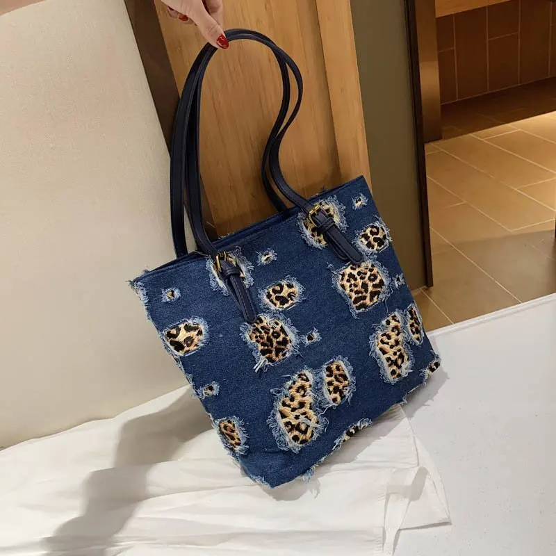

bucket shape woman ladies handbags Customized Tote Logo Item Style Pattern Zipper Promotional bucket shape woman bags