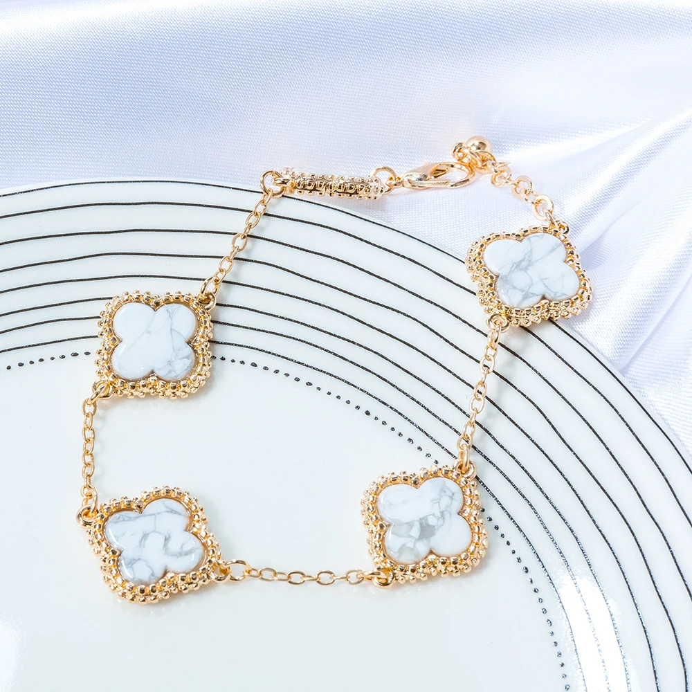

2020 New hot fashion new trend clover necklace bracelet jewelry for women