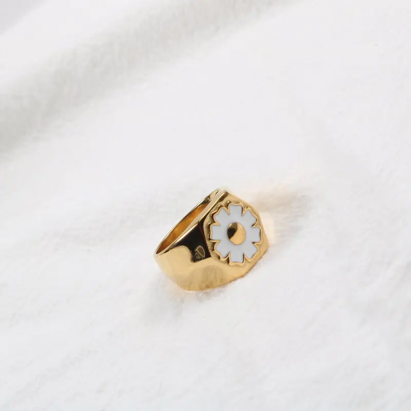 High End 18K Plain Gold Daisy Enamel  Rings Stainless Steel Trendy Simple Gold Plated Jewelry