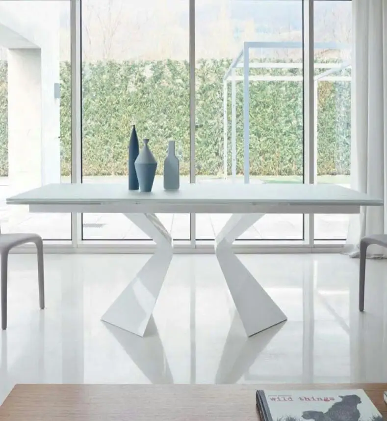 Creative modeling solid wood top metal bracket table