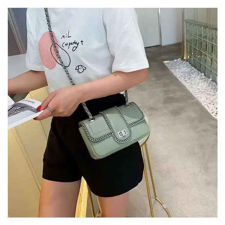 

New design chain decoration lock small shoulder bag cute crossbody bag for women