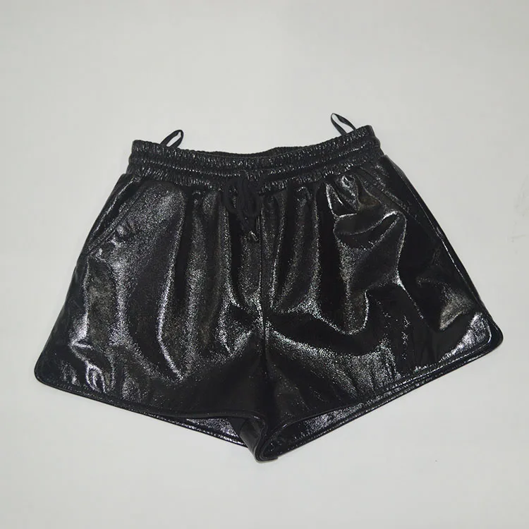 

2019 new shining lady short pants women leather pants, Customized color