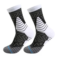 

Custom Cotton Mens Outdoor Sport Crew Socks Cushion Cycling Basketball Running Athletic Thick Terry Thermal Socks For Men