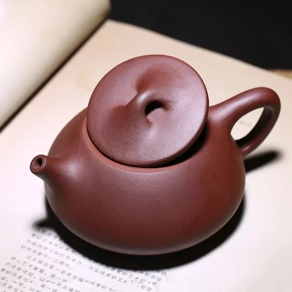 

Chinese Yixing purple clay shipiao teapot zisha teapot handmade