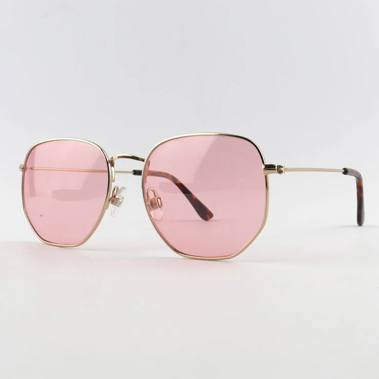 

2019 Vintage Custom Logo UV400 Metal Sunglasses supplier in Wenzhou, 5 colors