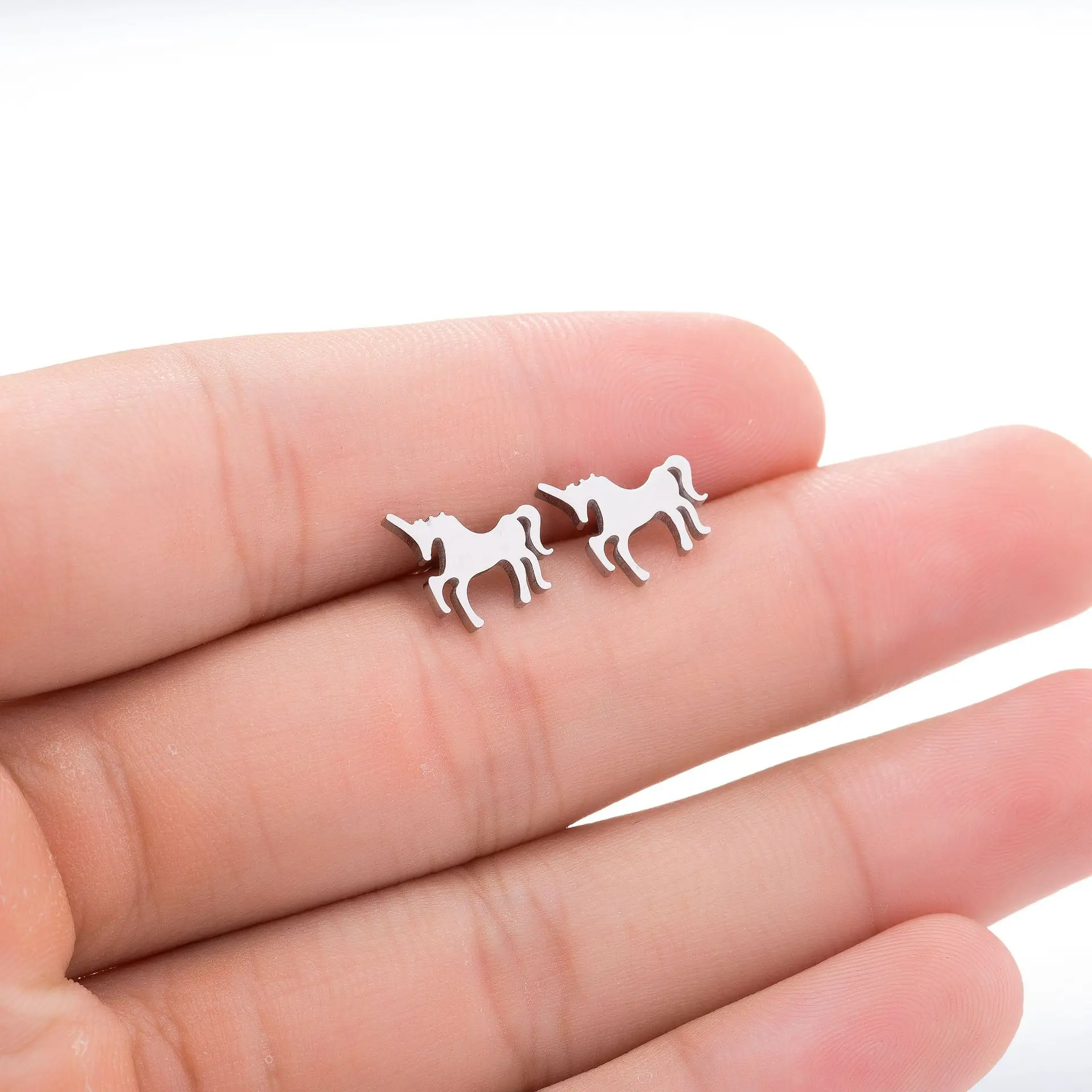 

Simple Hollow Heart Animal Earrings Stainless Steel Flamingo Horse Stud Earrings Set for Jewelry Gift