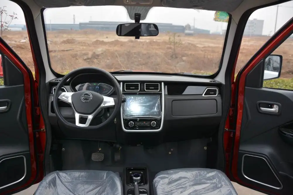 
China made 4 seats E cars SUV model 4KW motor range 150KM 