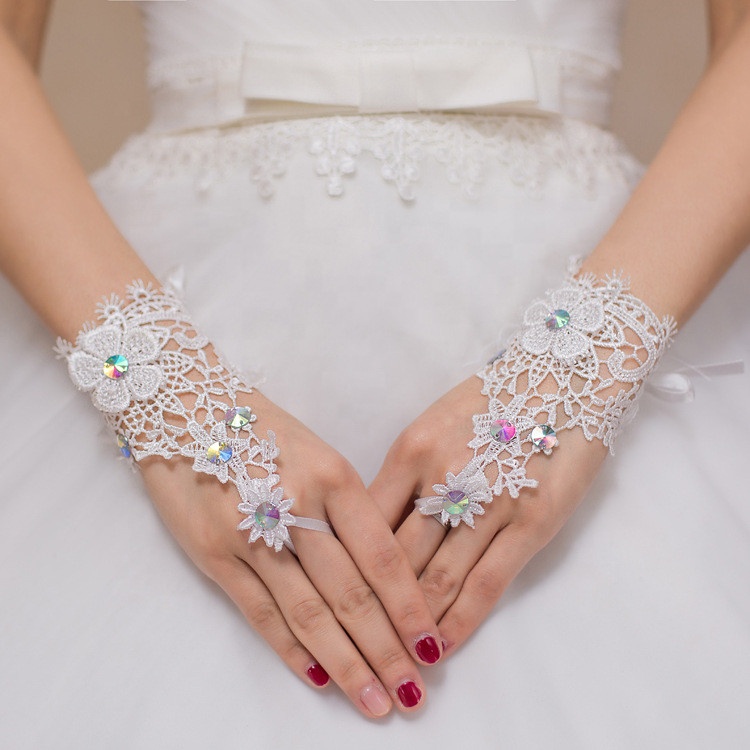 

Short Bride Marriage Dress Rhinestone Lace Gloves, White