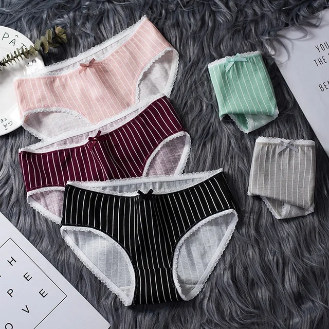 
Cotton mid-waist underwear for ladies 