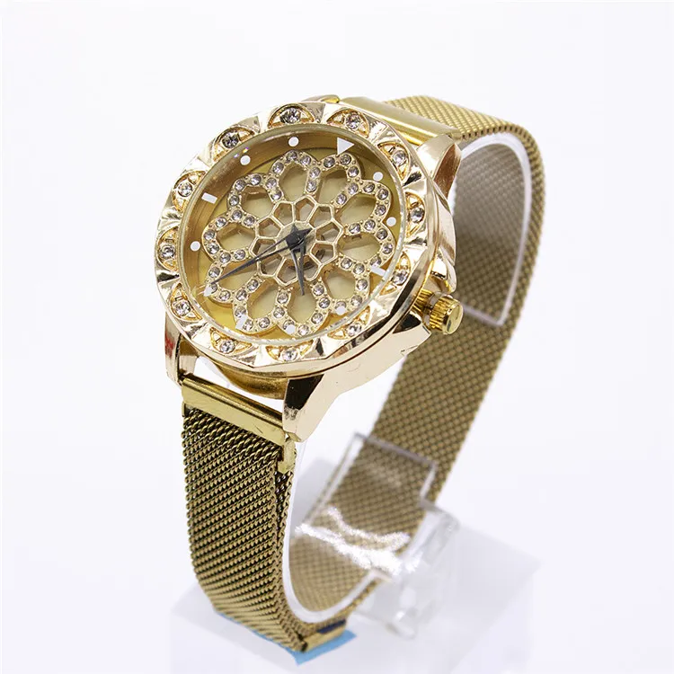 Wholesale Timepiece Petal Dial Diamond Hollow Quartz Rotation Watch Ladies Magnet Strap Bracelet Wristwatches montre femme