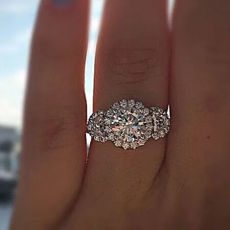 

Cute Female Crystal Zircon Stone Ring Luxury Fashion Silver Wedding Band Jewelry Promise White Engagement Rings For Women