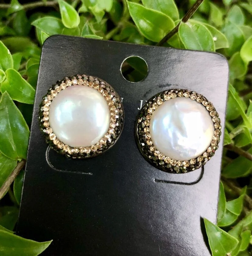 

CZ-E0260 Natural flat freshwater Pearl Stud Earrings , turkey Pave Crystal Rhinestone White Pear Earring, 20mm round earrings, N/a