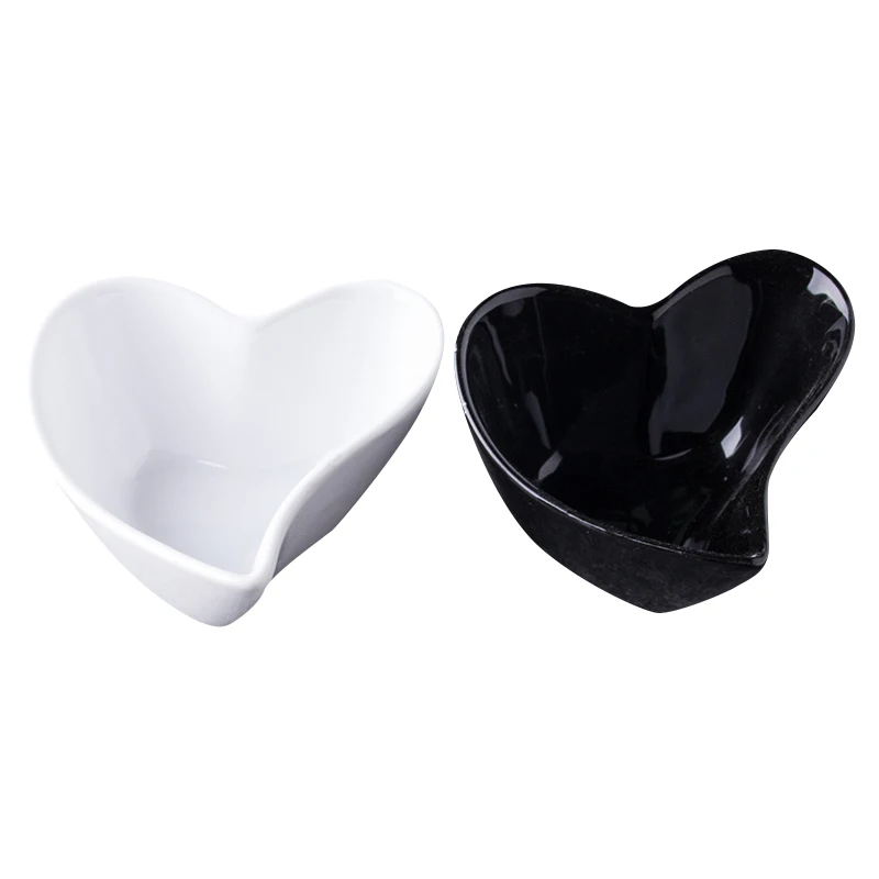 

High quality home/restaurant/hotel table porcelain white dishes black ceramic heart shaped plates, Customized