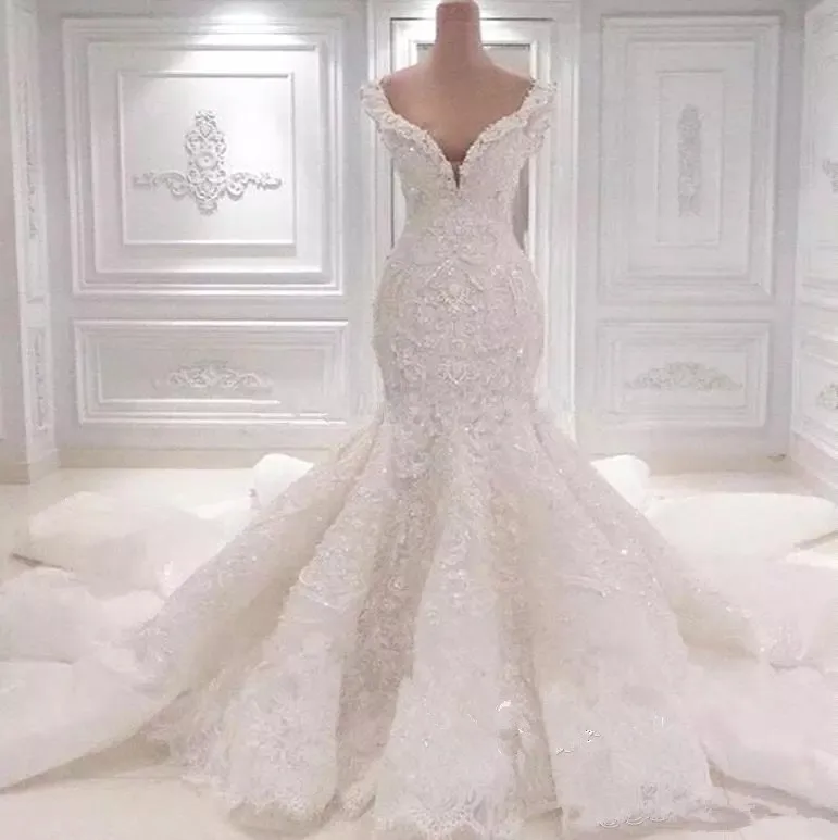 

Sexy V-neck Wedding Gowns Mermaid Wedding Dresses 2021 Bridal Dresses African Wedding Dresses Dubai Luxury Bridal Gowns
