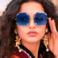 

Queena Unisex Fashion Square Sunglasses Women New Luxury Brand Designer Polygonal Cutting Sun Glasses