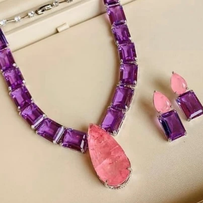 Custom size top quality different color pear shape long earrings necklace set jewelry