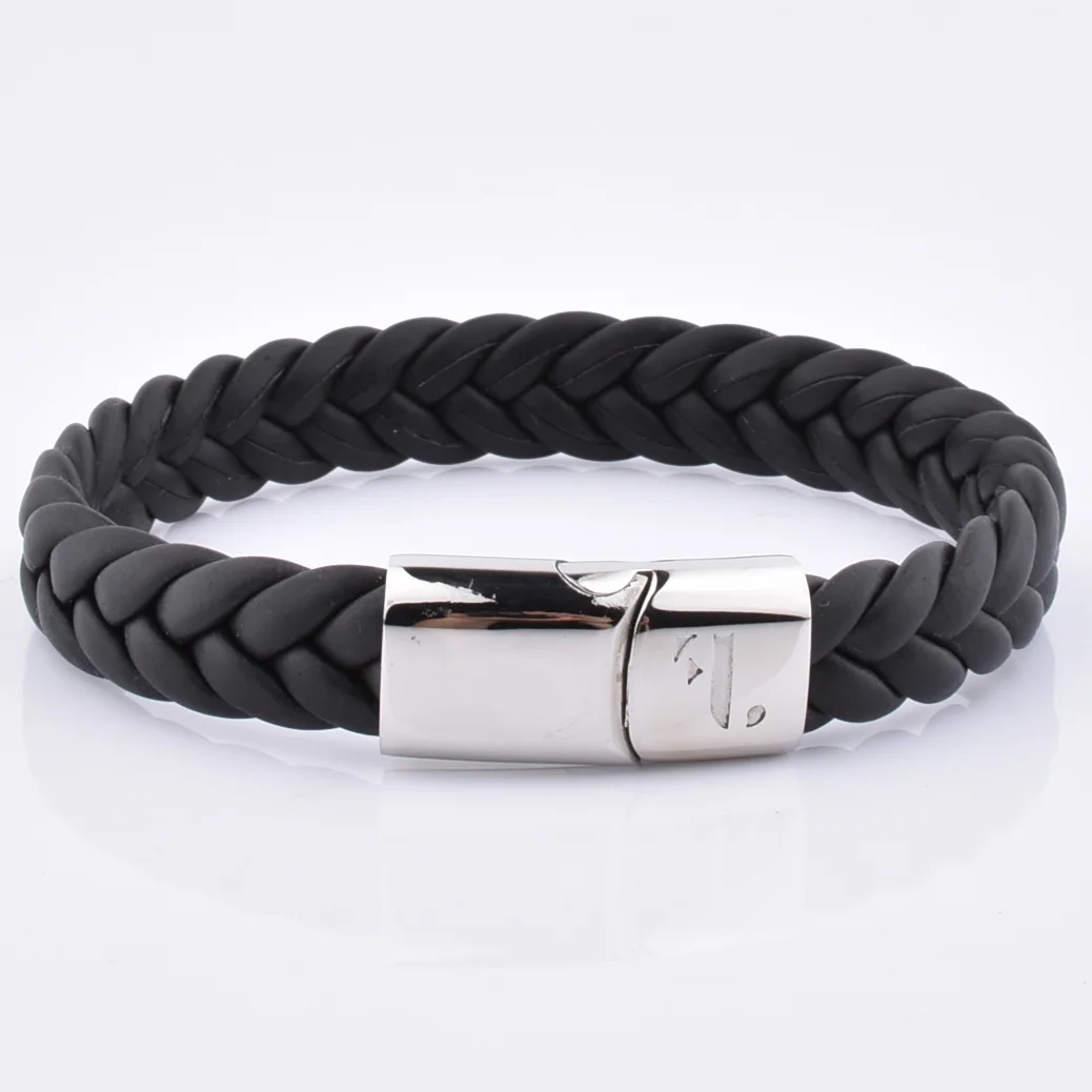 

High Quality Braided Handmade Leather Bracelet With Engraved Logo Clasp