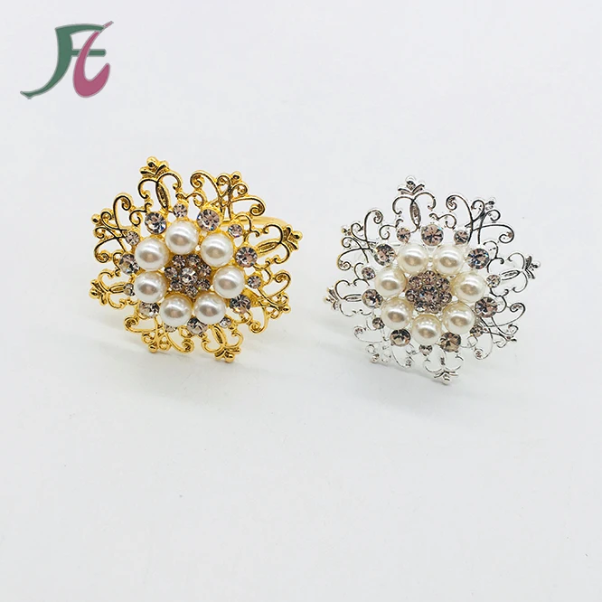 

Wedding and party supplier Guangzhou Handmade flower shape hotel and restaurant flet clear napkin ring set, Gold silvery plating