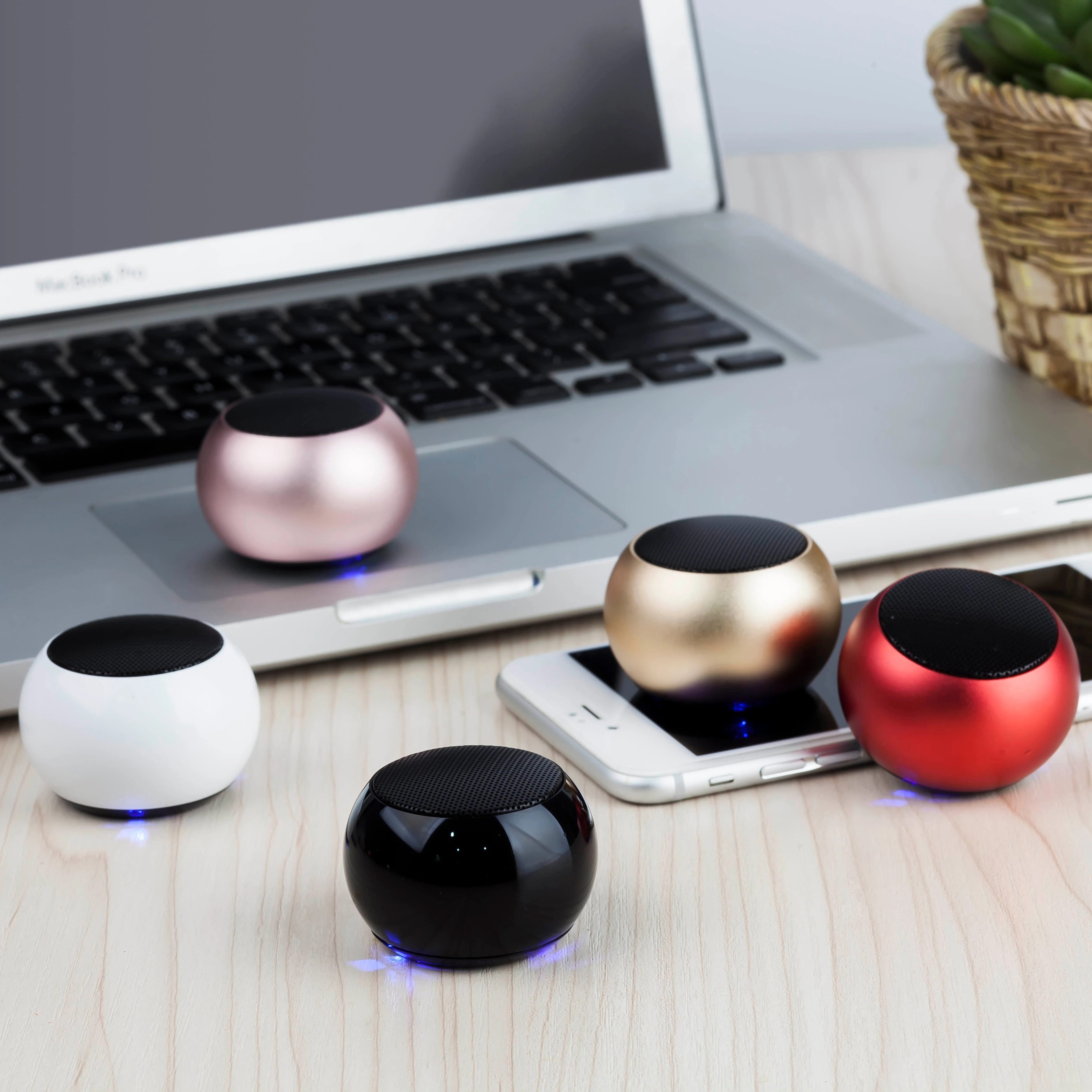 

Super bass mini round bluetooth tws speaker with aluminium case