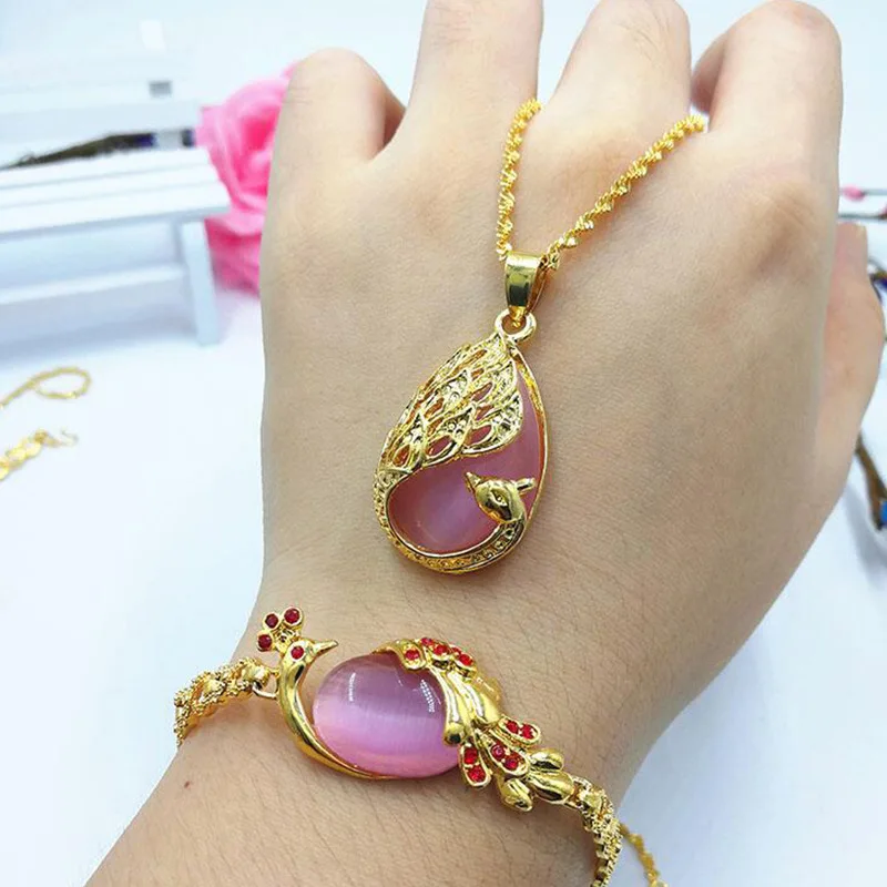 

4 Colors Opal Peacock Pendant 18K Gold Bracelet Crystal Agate Vietnam Alluvial Gold Chian Necklace for Women, Golden