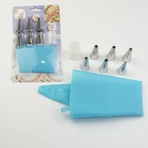 Image of Reusable cake decoration tools set including 1 silicone bags and 6 stainless iron nozzles