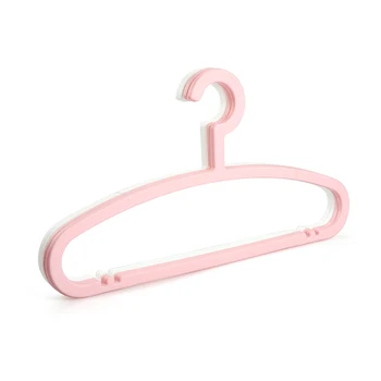 plastic hangers wholesale