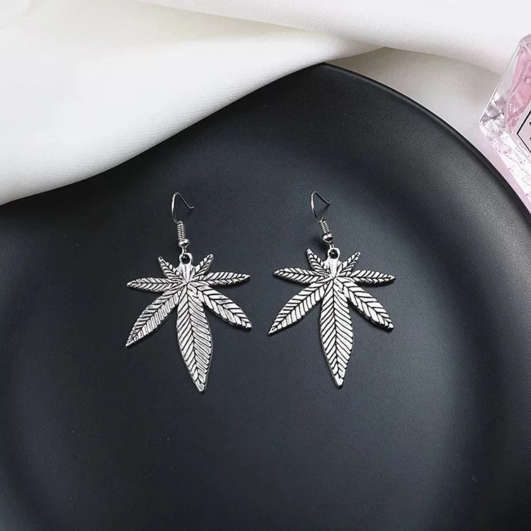 

Rap style jewelry anti silver maple shape dangle earrings weed leaf jewelry pot leaf earrings for women 2020