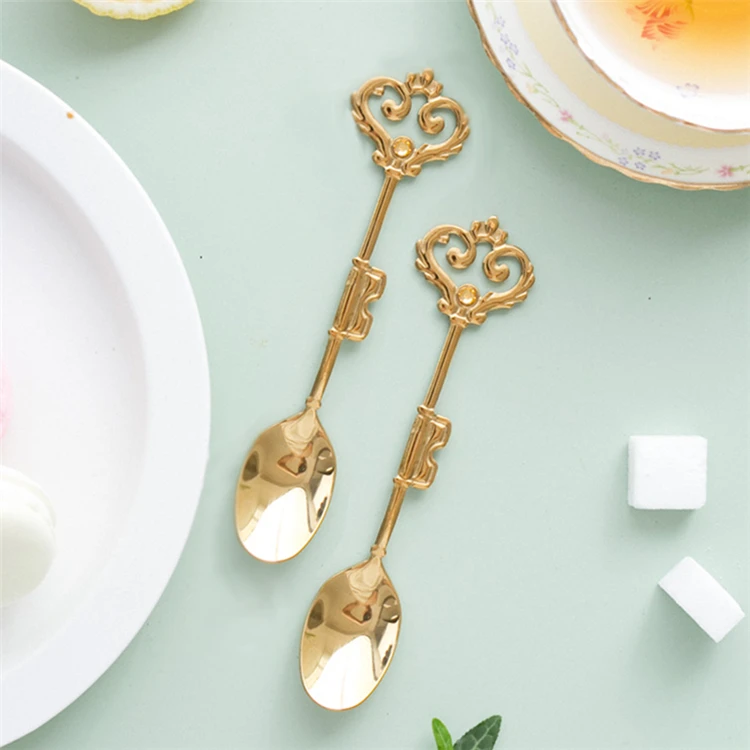 

Wholesale Stainless Steel Spoon Creative Flatware Set Tea Spoon Gold Crown Cake Fork 1Pcs