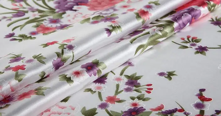 
Good reputation soft smooth 100% polyester shiny satin flower print fabric 